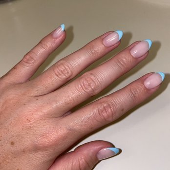 Lumera Nail Salon - Nail Salons Near Me - Chicago, Illinois Lumera Nail Salon - Nail Salons Near Me - Chicago, Illinois