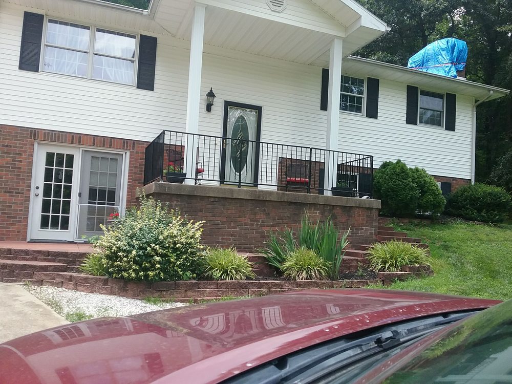 Slide of Eric's Contracting Service