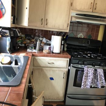 Golden West Contracting - Kitchen before the remodel - General Contractors Near Me - San Diego, California