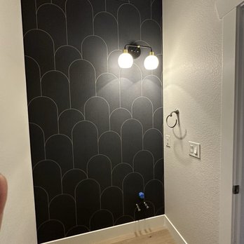 Titan Hangers Wallpaper - Powder room - Wallpapering Near Me Titan Hangers Wallpaper - Powder room - Wallpapering Near Me