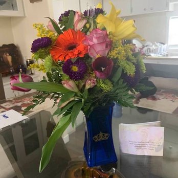 Lucy's Flowers and Gifts - AMAZING!!!! - Florists Near Me - Burbank, Illinois Lucy's Flowers and Gifts - AMAZING!!!! - Florists Near Me - Burbank, Illinois