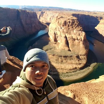 Horseshoe Bend - Near the edge. Careful no rails. - Hiking Near Me - Page, Arizona