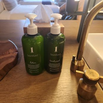 1 Hotel Nashville - Soap and lotion - Hotels Near Me - Nashville, Tennessee