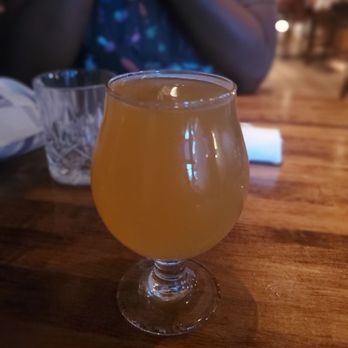 B2 Bistro + Bar - Vacation Shirt Guy Milkshake IPA 7.5% - Cocktail Bars Near Me - Red Bank, New Jersey