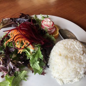 R'noh Thai - Side rice and green salad that comes with lunch special - Thai Near Me - Larkspur, California R'noh Thai - Side rice and green salad that comes with lunch special - Thai Near Me - Larkspur, California