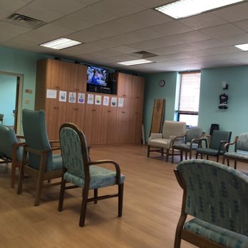 Prime Plus Norfolk Senior Center - Dementia/Alzheimer's seating area with tv - Senior Centers Near Me - Norfolk, Virginia Prime Plus Norfolk Senior Center - Dementia/Alzheimer's seating area with tv - Senior Centers Near Me - Norfolk, Virginia