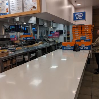 White Castle - Open concept kitchen and super clean counters. - Burgers Near Me - Scottsdale, Arizona White Castle - Open concept kitchen and super clean counters. - Burgers Near Me - Scottsdale, Arizona