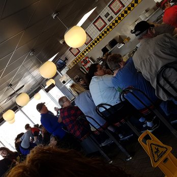Waffle House - This place is hopping. - Diners Near Me - Hixson, Tennessee Waffle House - This place is hopping. - Diners Near Me - Hixson, Tennessee