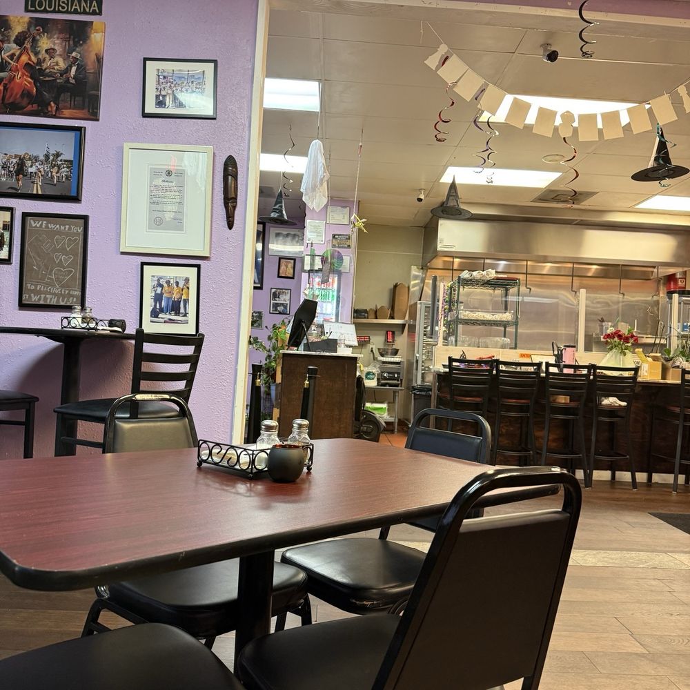Cajun Country Cafe - Cajun/Creole Near Me - Oxnard, California
