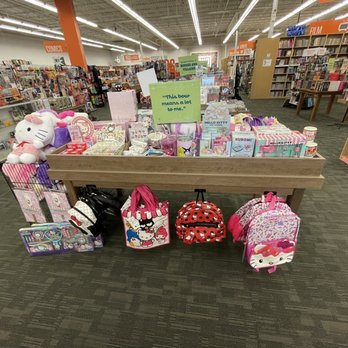 2nd & Charles - LOVED the hello kitty Knicknack section - Video Game Stores Near Me - Chantilly, Virginia