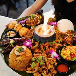 THAI - The House of Authentic Ingredients - Volcano plater