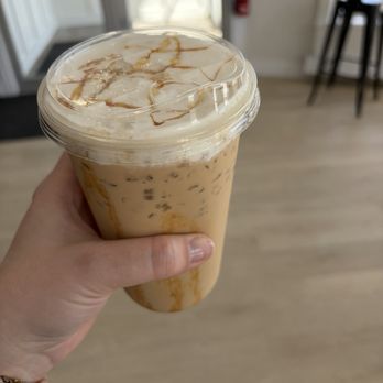 Ocean & Fifth - Salty Breeze Latte - Coffee & Tea Near Me - Newport, Rhode Island Ocean & Fifth - Salty Breeze Latte - Coffee & Tea Near Me - Newport, Rhode Island