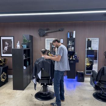 Funking Barber - Barbers Near Me - Hollywood, Florida
