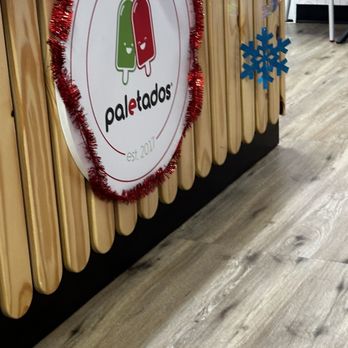 Paletados - Inside - Ice Cream & Frozen Yogurt Near Me - Pueblo de Rincón, Puerto Rico