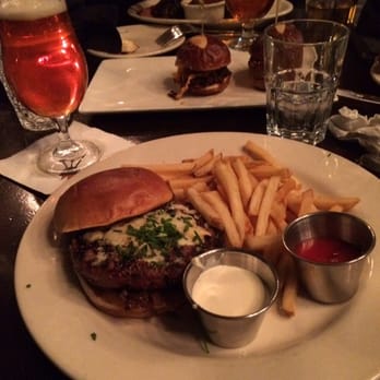 Weber Grill Restaurant - Martini burger ! - Barbeque Near Me - Chicago, Illinois