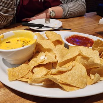 Cheddar's Scratch Kitchen - American Near Me - Triadelphia, West Virginia