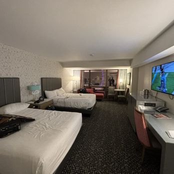 Flamingo Las Vegas - Our 2 Queen executive room - Hotels Near Me - Las Vegas, Nevada Flamingo Las Vegas - Our 2 Queen executive room - Hotels Near Me - Las Vegas, Nevada