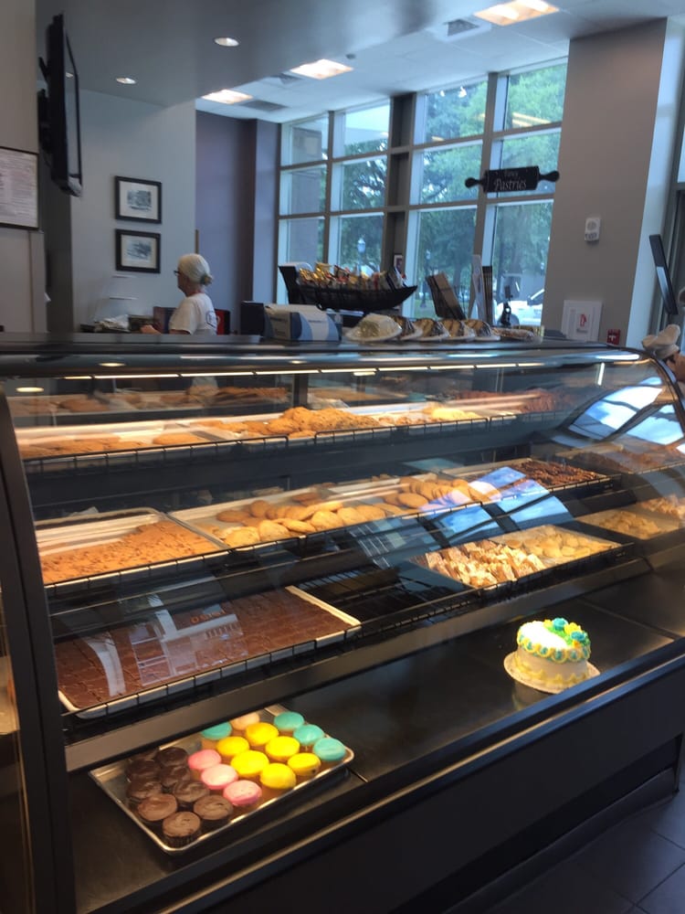 POLLMAN’S BAKE SHOP Updated September 2024 107 St Francis St