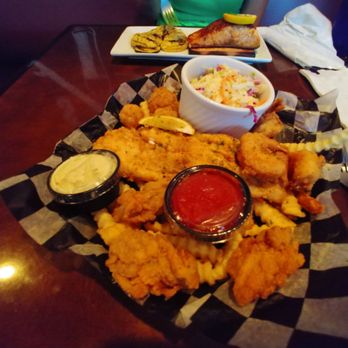 Surfside Taphouse - Fish fry - Bars Near Me - Clearwater, Florida