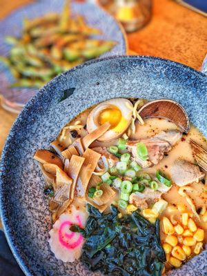 Kuro Ramen by null