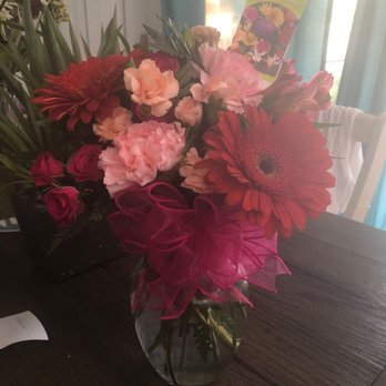 The Flower Corner - My Aunt's birthday flowers from The Flower Corner... GORGEOUS! - Florists Near Me - Davenport, Florida