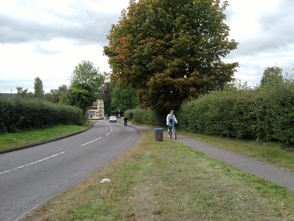 HALF MOON THE PUBLIC HOUSE Updated September 2024 Church Road