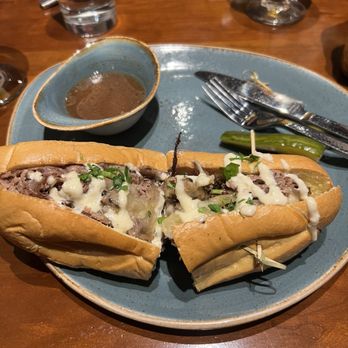 Gordon Ramsay Pub & Grill - Roast Beef Sandwich - Pubs Near Me - Atlantic City, New Jersey Gordon Ramsay Pub & Grill - Roast Beef Sandwich - Pubs Near Me - Atlantic City, New Jersey