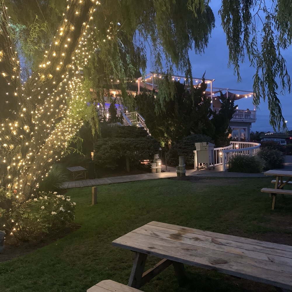 Cowfish - New American Near Me - Hampton Bays, New York