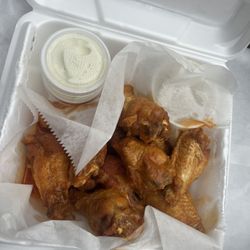Peppino’s Pizza And Pasta - Mild buffalo wings
