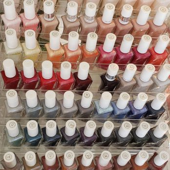 Palm Tree Nails - Essie Long lasting regular Color Very good - Nail Salons Near Me - Short Hills, New Jersey