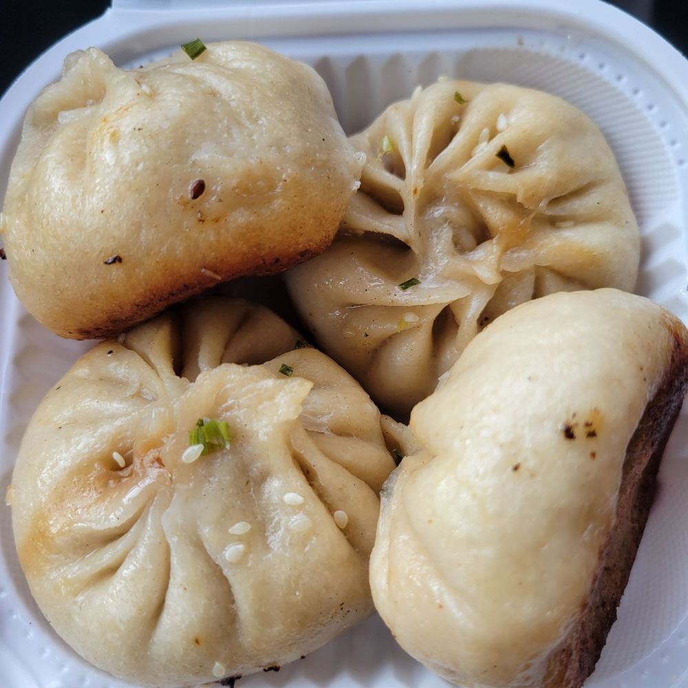 Broadway Snacks 上海風味 - Fried pork bun - Chinese Near Me - Elmhurst, New York Broadway Snacks 上海風味 - Fried pork bun - Chinese Near Me - Elmhurst, New York