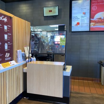 McDonald's - I was literally standing here waiting for someone to come to the cashier station for 15 mins - Fast Food Near Me - Little Rock, Arkansas McDonald's - I was literally standing here waiting for someone to come to the cashier station for 15 mins - Fast Food Near Me - Little Rock, Arkansas