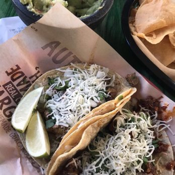 Flaco's Tacos - Mexican Near Me - Chicago, Illinois