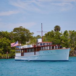Honey Fitz - Let's set sail - time to board the HONEY FITZ.