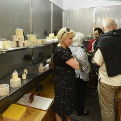The Barcelona Taste - Farm fresh local Spanish and Catalan cheeses on The Barcelona Taste's tapas and food tours.