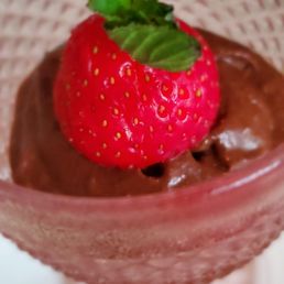 Hahaha...I have ordered many time 2 servings of this amazing avacado cocoa mouse....wowwowowoweeee!!!! Hahaha...I have ordered many time 2 servings of this amazing avacado cocoa mouse....wowwowowoweeee!!!!