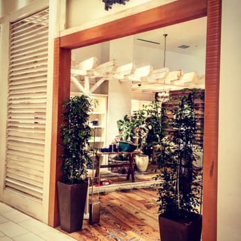 ロンハーマン グランフロント大阪店 Women S Clothing 大深町4 大阪市 大阪府 Japan Phone Number Yelp