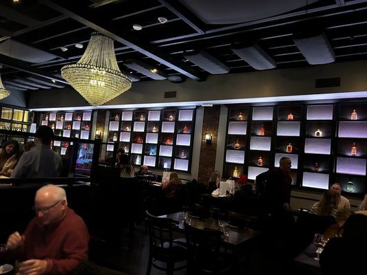 Avenue Social Kitchen & Cocktails by null