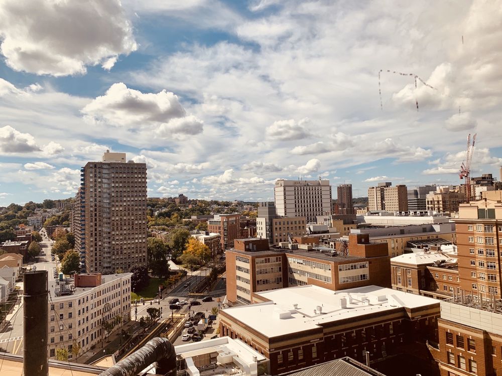 MASSACHUSETTS COLLEGE OF ART AND DESIGN GODINE LIBRARY 621 Huntington