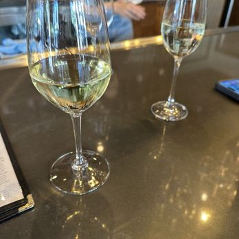 Residual Sugar Wine Bar - Chardonnay and moscato - Wine Bars Near Me - Concord, California