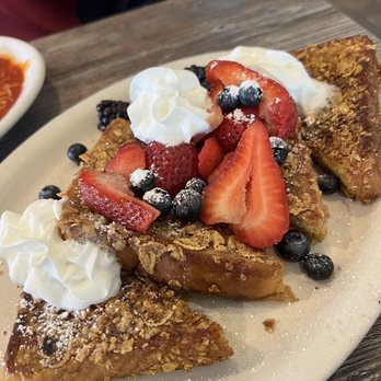 Brandon's Diner - Crunch berry french toast 10/10 - American Near Me - Upland, California