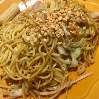 HuHot Mongolian Grill - My first creation! Pork, beef, cabbage, bean sprouts, baby corn. - Chinese Near Me - Coralville, Iowa HuHot Mongolian Grill - My first creation! Pork, beef, cabbage, bean sprouts, baby corn. - Chinese Near Me - Coralville, Iowa