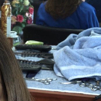Neseem's Hair Design - Feather - Hair Salons Near Me - Bolingbrook, Illinois Neseem's Hair Design - Feather - Hair Salons Near Me - Bolingbrook, Illinois
