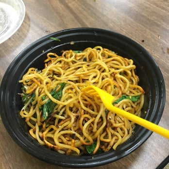 Mama Chow's Kitchen - Garlic noodles, medium spicy. - Food Trucks Near Me - Portland, Oregon