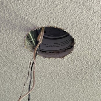 Castle Electric - Second attempt on box installation - Electricians Near Me - Yakima, Washington Castle Electric - Second attempt on box installation - Electricians Near Me - Yakima, Washington