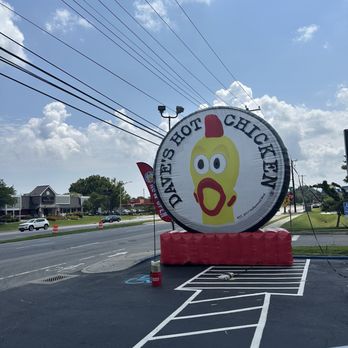 Dave's Hot Chicken - Chicken Shop Near Me - Dover, Delaware