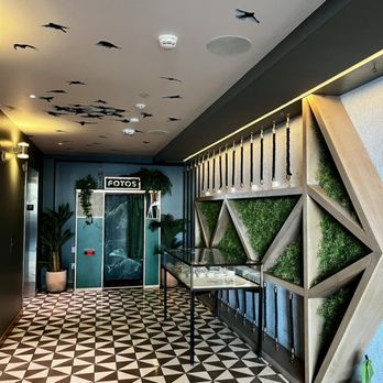 Cavaña - Cocktail Bars Near Me - San Francisco, California