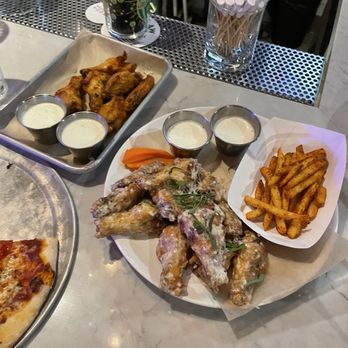 Five Iron Golf - Happy hour wings, unlimited wings - Venues & Event Spaces Near Me - Minneapolis, Minnesota