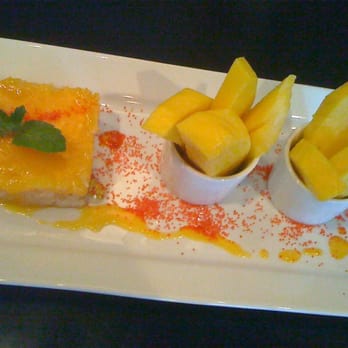 Kinnara Thai - Mango & Sticky Rice - Thai Near Me - Van Nuys, California