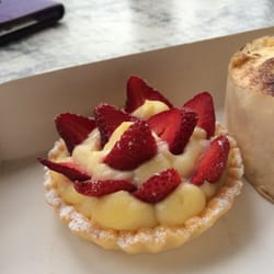 Lygon Foodstore - Strawberry tart with custard
